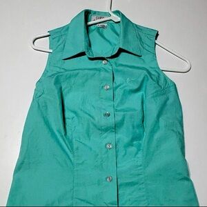 GUESS Women's Sleeveless Button Down  Classic Collar Turquoise Tank Top